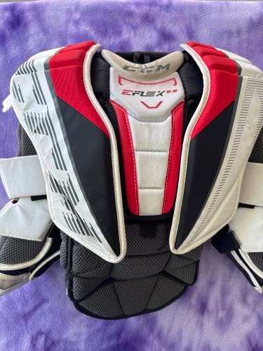 Junior Small CCM EFLEX 5.5 Goalie Chest Protector (Used)