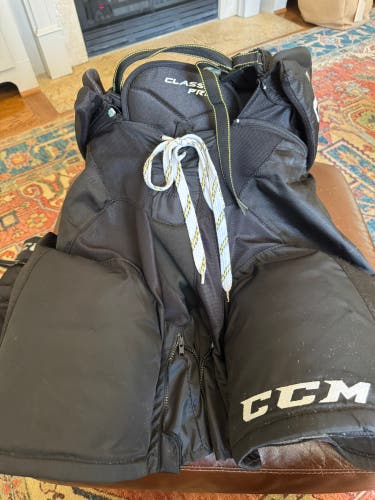 Men's Senior Large CCM Tacks Hockey Pants (Used)