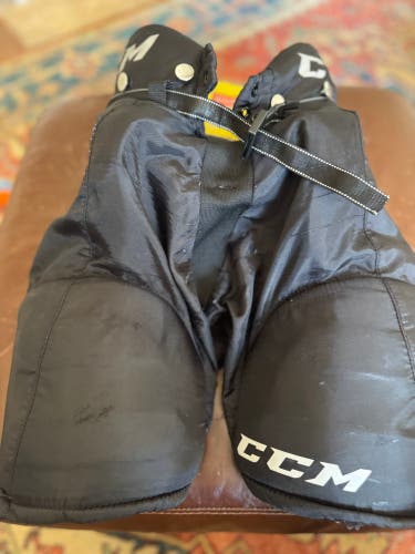 Men's Junior Medium CCM Tacks 9550 Hockey Pants (Used)