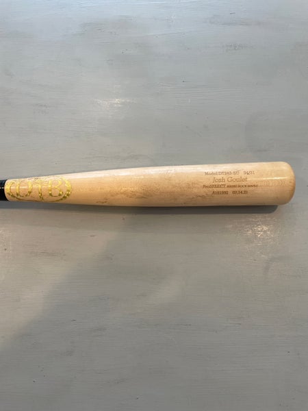 Pro Issued Dove Tail Bat Bat (-3) 31 oz 34" (Used)