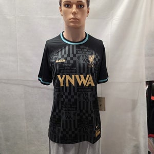 NWT Liverpool Lebron James Nike Stadium Soccer Jersey M
