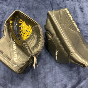 Black Intermediate Bauer M5 Pro Goalie Gloves & Blockers Regular (Used)