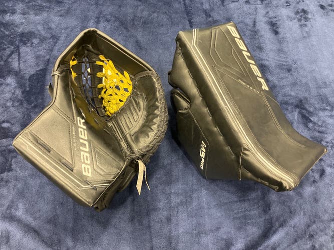 Black Intermediate Bauer M5 Pro Goalie Gloves & Blockers Regular (Used)