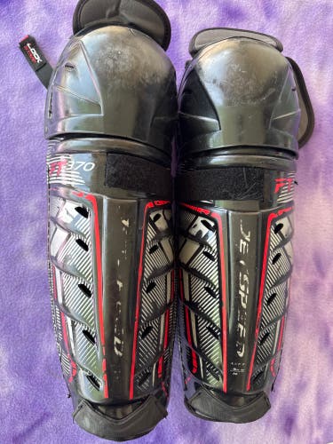 Senior CCM JetSpeed FT370 Shin Pads 14" (Used)