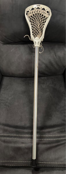 STX AV8 Boys Lax Stick (Used)