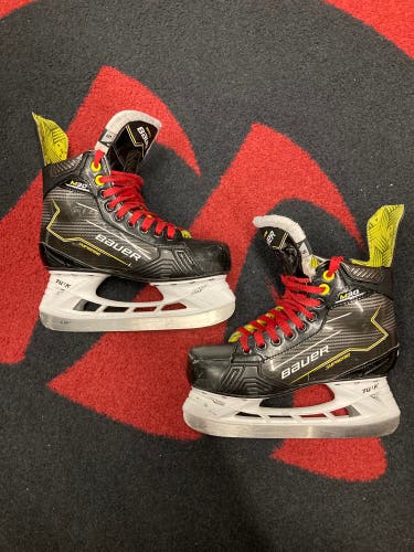 Bauer Supreme M30 Hockey Skates | Size 5