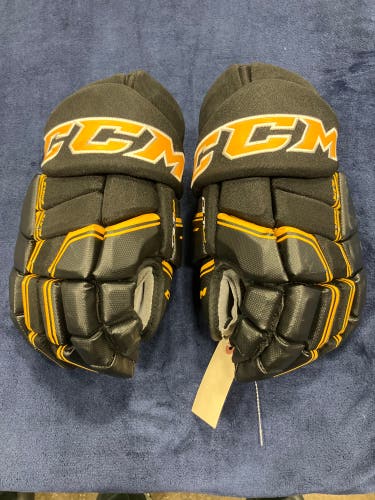 Black Senior CCM Qlt290 Gloves 14" (Used)
