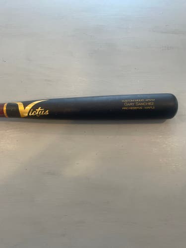 MLB Gary Sanchez Victus APV Bat 31.5 oz 34" (Used)