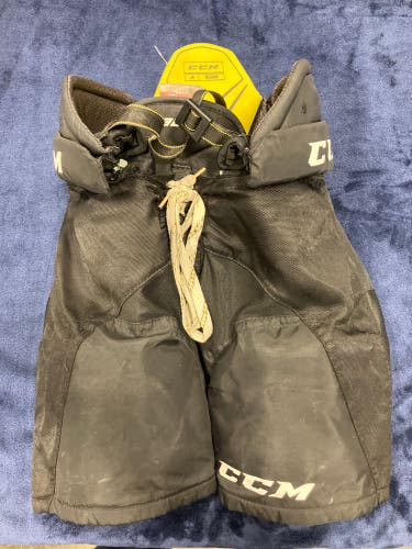 Black Junior Medium CCM Tacks 9060 Hockey Pants (Used)