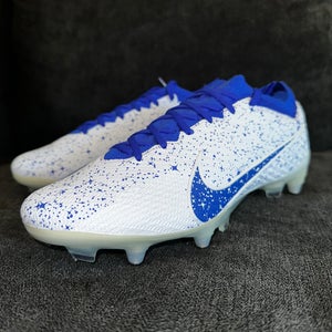 White Women's Size M 7.5 (W 8.5) Nike Cleats (New)