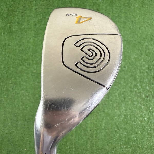 Cleveland HiBore 4 Iron Hybrid Regular Flex Graphite Left Handed 38.5