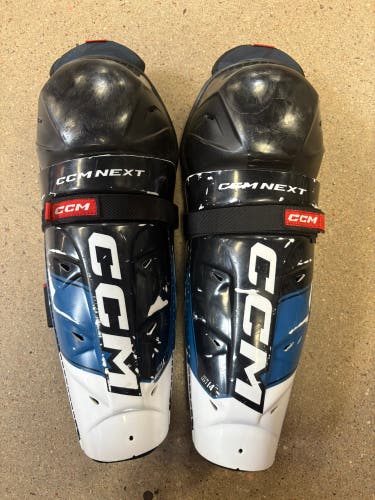 Senior CCM Next Shin Pads 14" (Used)