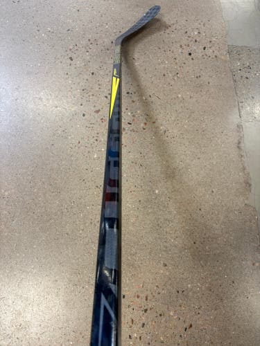 Junior Bauer Supreme 3S Hockey Stick Right Handed P92 (Used)