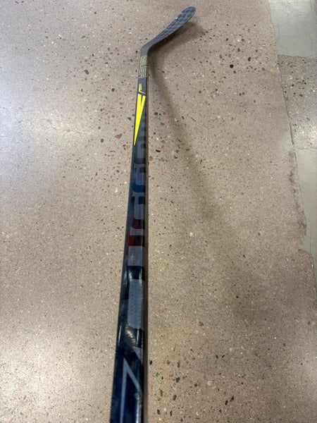 Junior Bauer Supreme 3S Hockey Stick Right Handed P92 (Used)