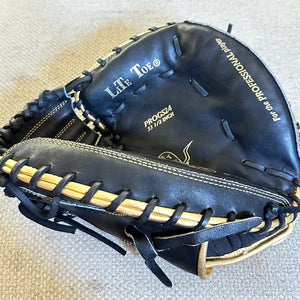 Rawlings Heart of the hide Catcher's Mitt 33.5" (New)