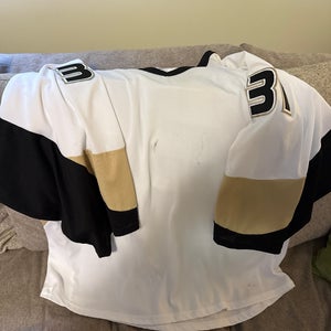 White Goalie Cut Men's Jersey (Used)