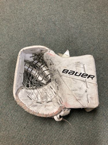 Intermediate Bauer Supreme 3S Full Right Goalie Glove