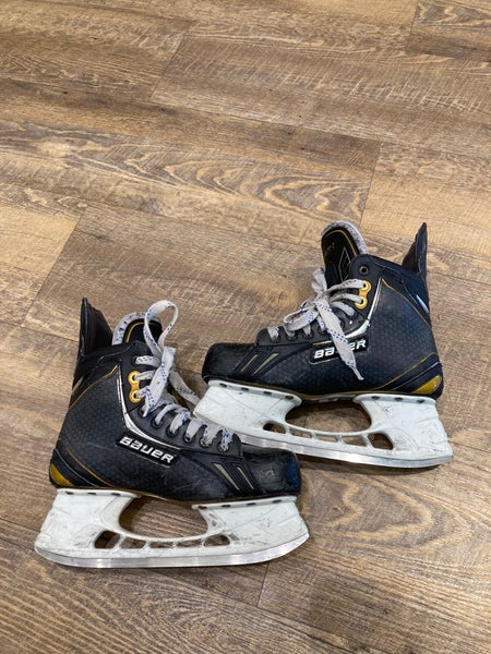 Senior Bauer Supreme One.8 Hockey Skates Regular Width 7 (Used)