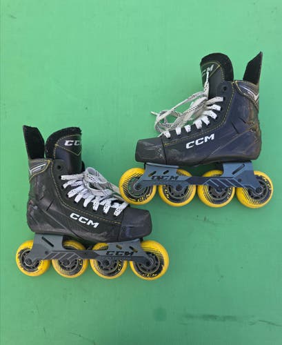 Junior CCM Super Tacks 9350 Inline Skates Regular Width Size 2