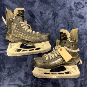 Senior Bauer Supreme M40 Hockey Skates 8 (Used)