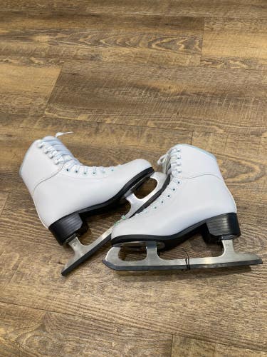 Jackson Ultima Soft Skate | Women's Size 6