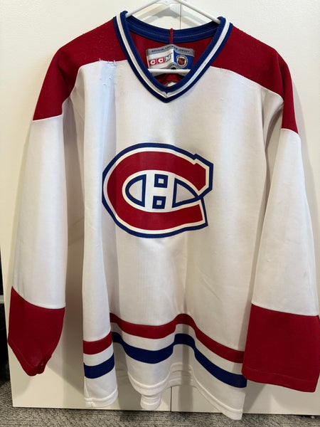 Montreal Canadiens White Medium Boys CCM Jersey (Used)