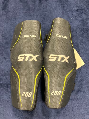 Large Youth STX Stallion 200 Arm Pads (Used)