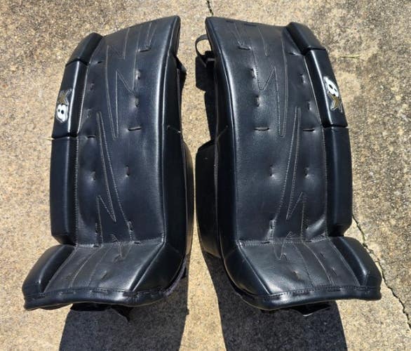 23" Brian's NetZero 2 Goalie Leg Pads Black (Used)