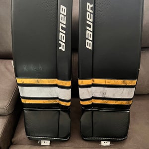 28" 2021 Bauer GSX Goalie Leg Pads (Used)