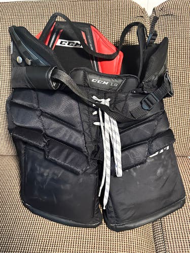 Intermediate Small CCM HPG 1.9 Hockey Goalie Pants (Used)