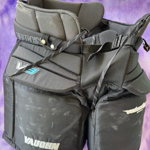 Black Intermediate Medium Vaughn Velocity V9 Pro Hockey Goalie Pants (Used)