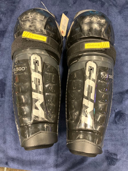 Senior CCM Tacks AS 580 Shin Pads 14" (Used)