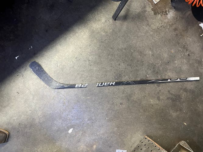 Broken Intermediate Bauer Vapor X Shift Right Handed Hockey Stick P88 (Used)