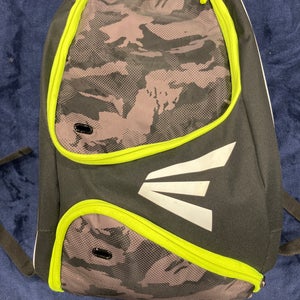 Black Kids Unisex Small / Medium Easton Backpacks & Bags Backpack (Used)