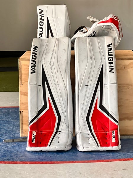 30" +2 Vaughn SLR3 Regular Goalie Full Set (Used)