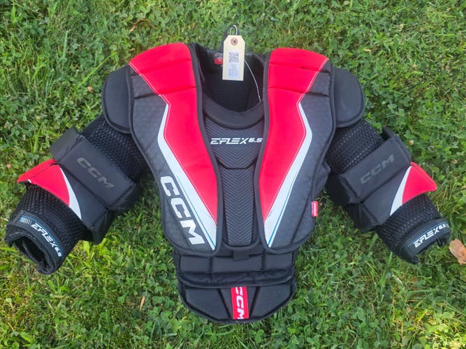 Junior Small / Medium CCM Extreme Flex E6.5 Goalie Chest Protector