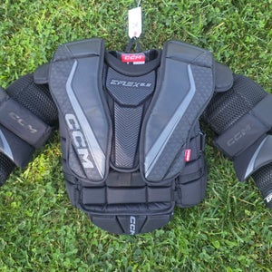 Junior Large/Extra Large CCM Extreme Flex E6.5 Goalie Chest Protector (Used)