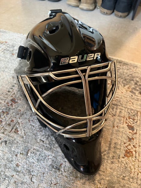 Senior 2018 Large Bauer NME 8 Goalie Mask (Used)