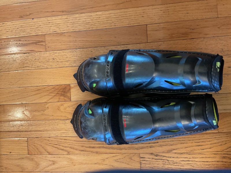 Junior Bauer Vapor 3X Pro 12" Shin Pads (Used)