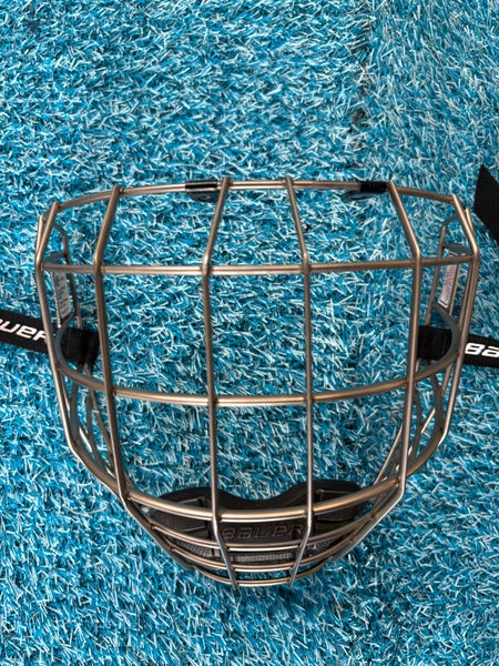 Medium Bauer Profile III Facemask (Used)