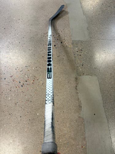 Senior Twig Dispatch Hockey Stick Right Handed 65 Flex (Used)