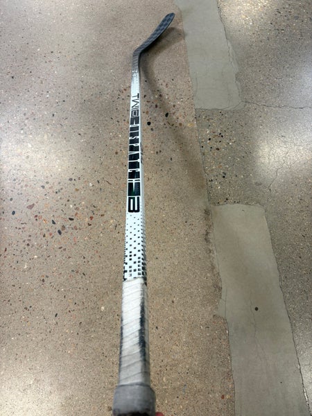 Senior Twig Dispatch Hockey Stick Right Handed 65 Flex (Used)