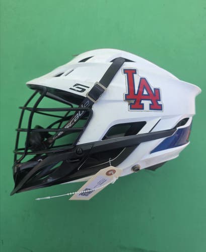 White Adult Cascade S Helmet