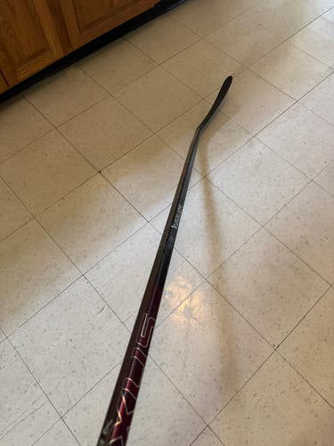 Bauer 2N pro righty Hockey Stick