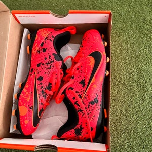 Red Kids 5Y (Big Kids / Youth) Youth Nike Alpha Huarache 8 Varsity LAX Low Top Molded Cleats (New)