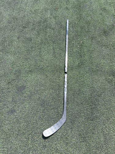 Broken Senior CCM Tacks XF Pro Right Handed Hockey Stick P29 (Used)