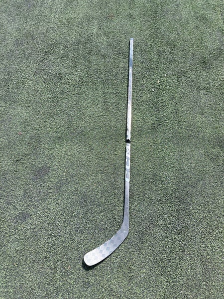 Broken Senior CCM Tacks XF Pro Right Handed Hockey Stick P29 (Used)