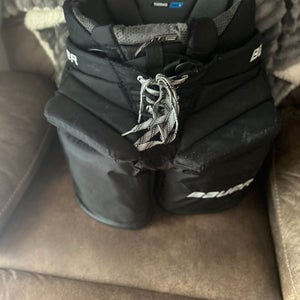 Intermediate Small Bauer Elite Hockey Goalie Pants (Used)