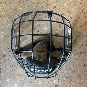 Medium CCM FM580 Facemask (New)