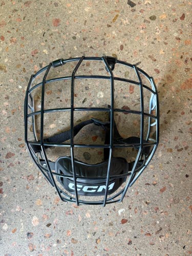 Medium CCM FM580 Facemask (New)